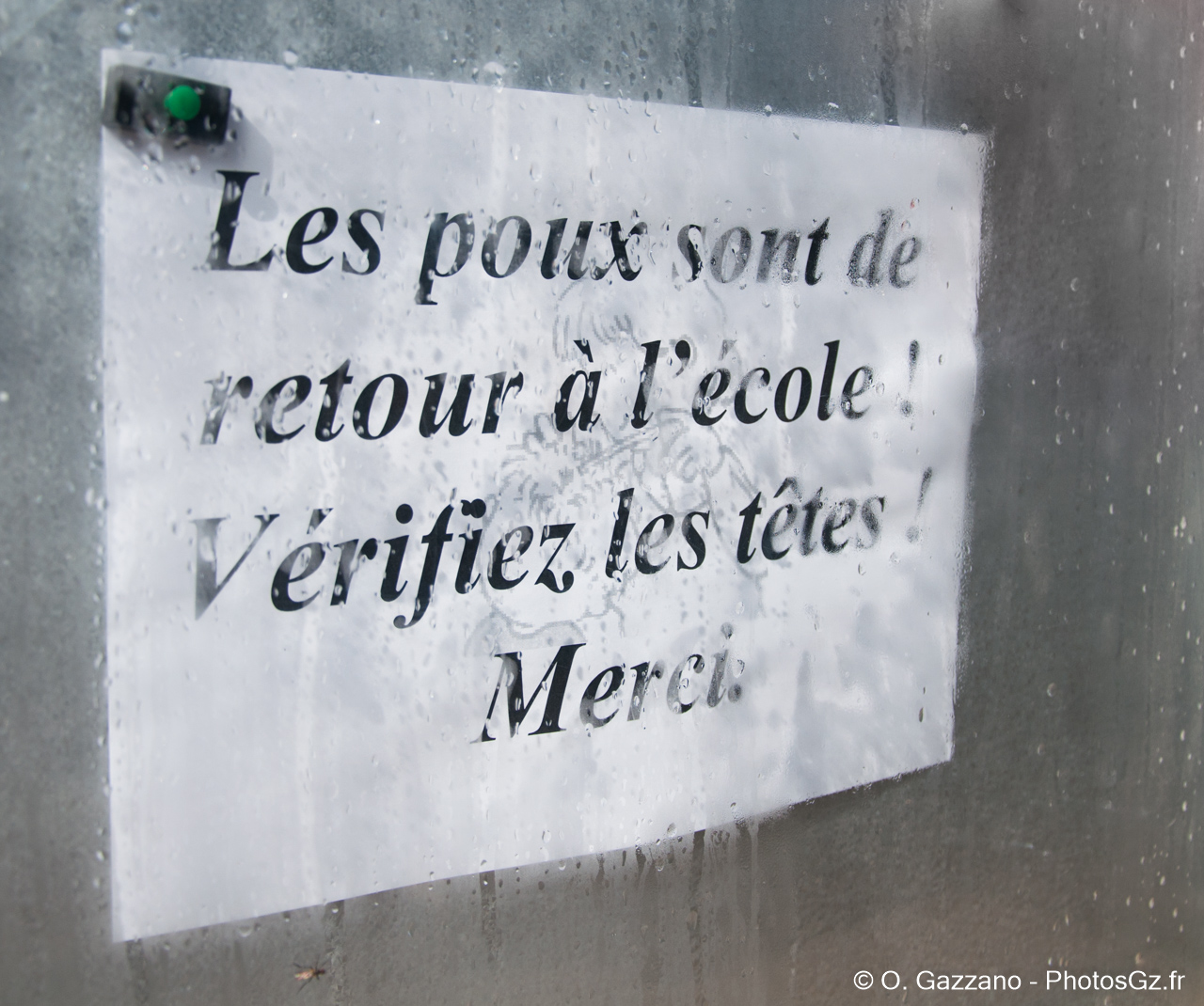 Lire sur la photo ! / Une école de Rognonas